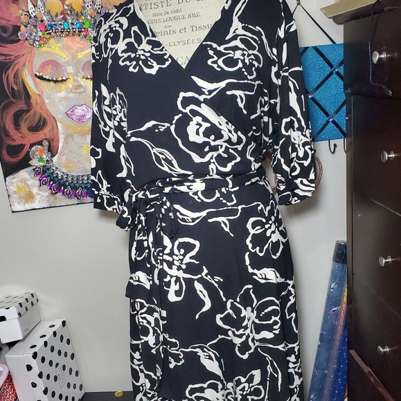 COPY - Jones New York Wrap Dress - Picture 3 of 4